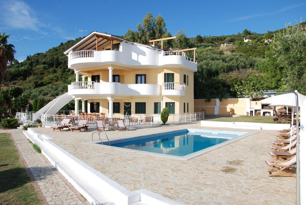 Villa Alex Ríza Exterior foto