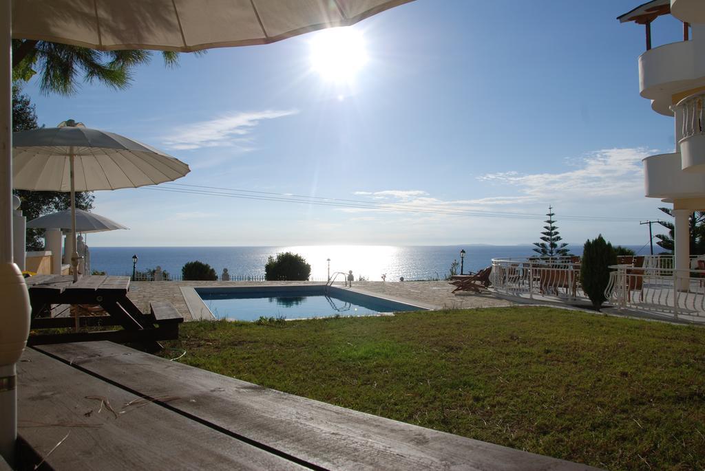 Villa Alex Ríza Exterior foto